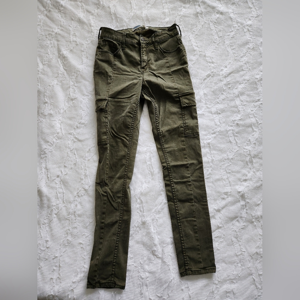 Old Navy Rockstar Super Skinny Cargo pants